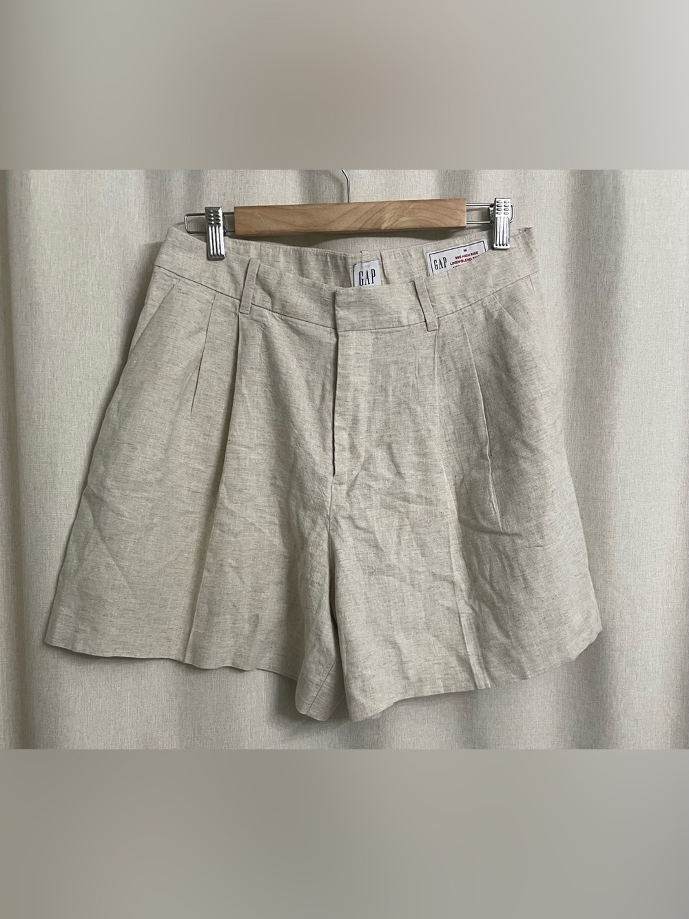 GAP 365 High Rise Linen Blend Pleated Shorts Oatmeal Natural M